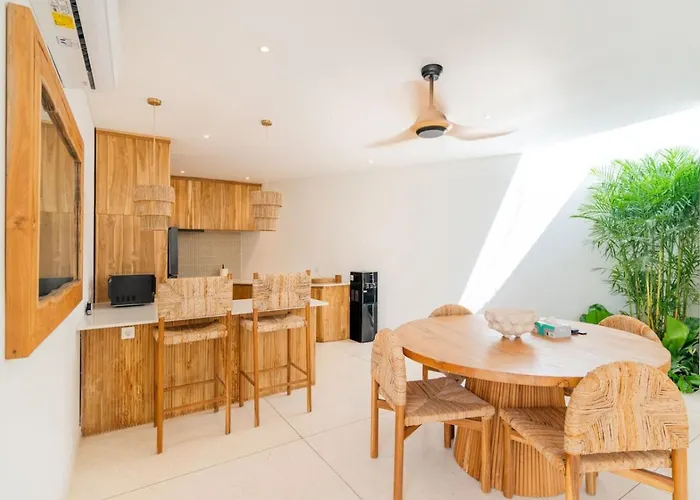 Amici - Indoor Living 3br Family Pool - Pererenan *