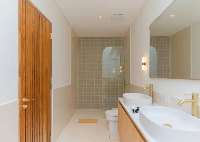 Amici - Indoor Living 3br Family Pool - Pererenan Holiday home Canggu (Bali)